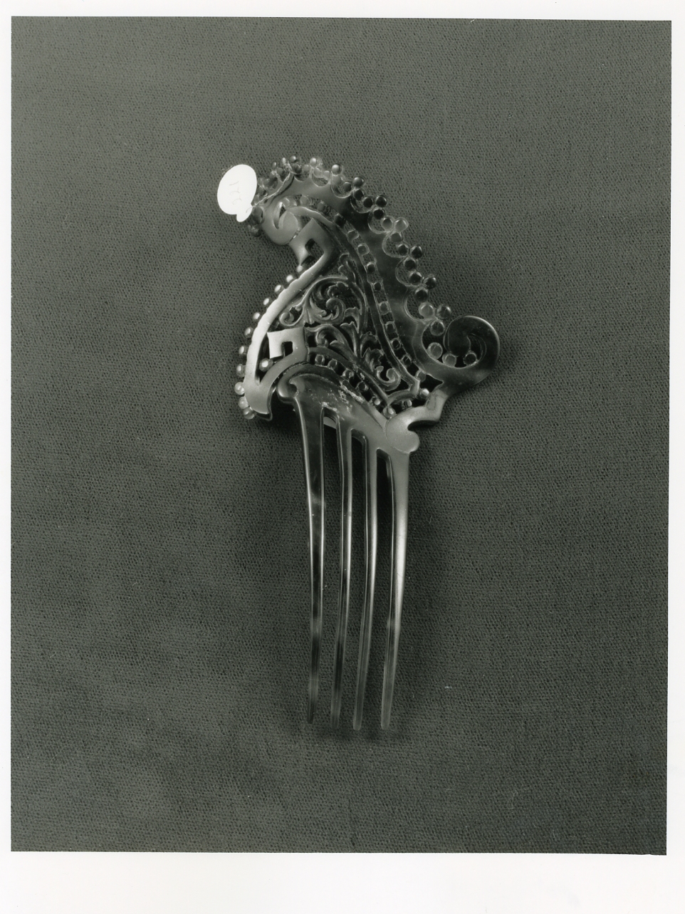 pettine - bottega napoletana (fine/inizio secc. XIX/ XX)