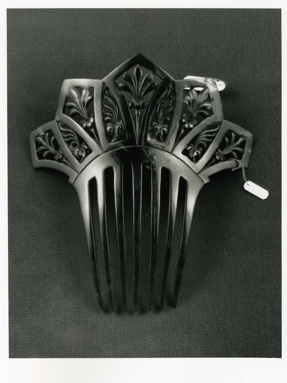 pettine - bottega napoletana (fine/inizio secc. XIX/ XX)