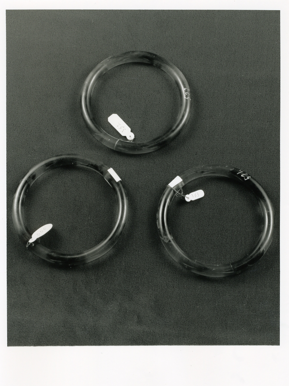 bracciale, serie - bottega napoletana (secondo quarto sec. XX)