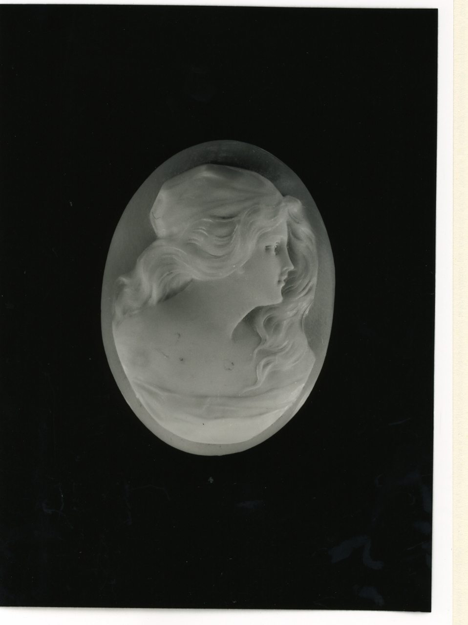 testa di donna (cammeo) - bottega napoletana (inizio sec. XX)