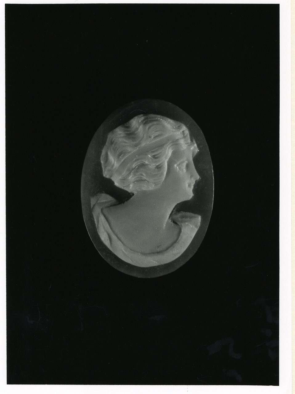 testa di donna (cammeo) - bottega napoletana (inizio sec. XX)