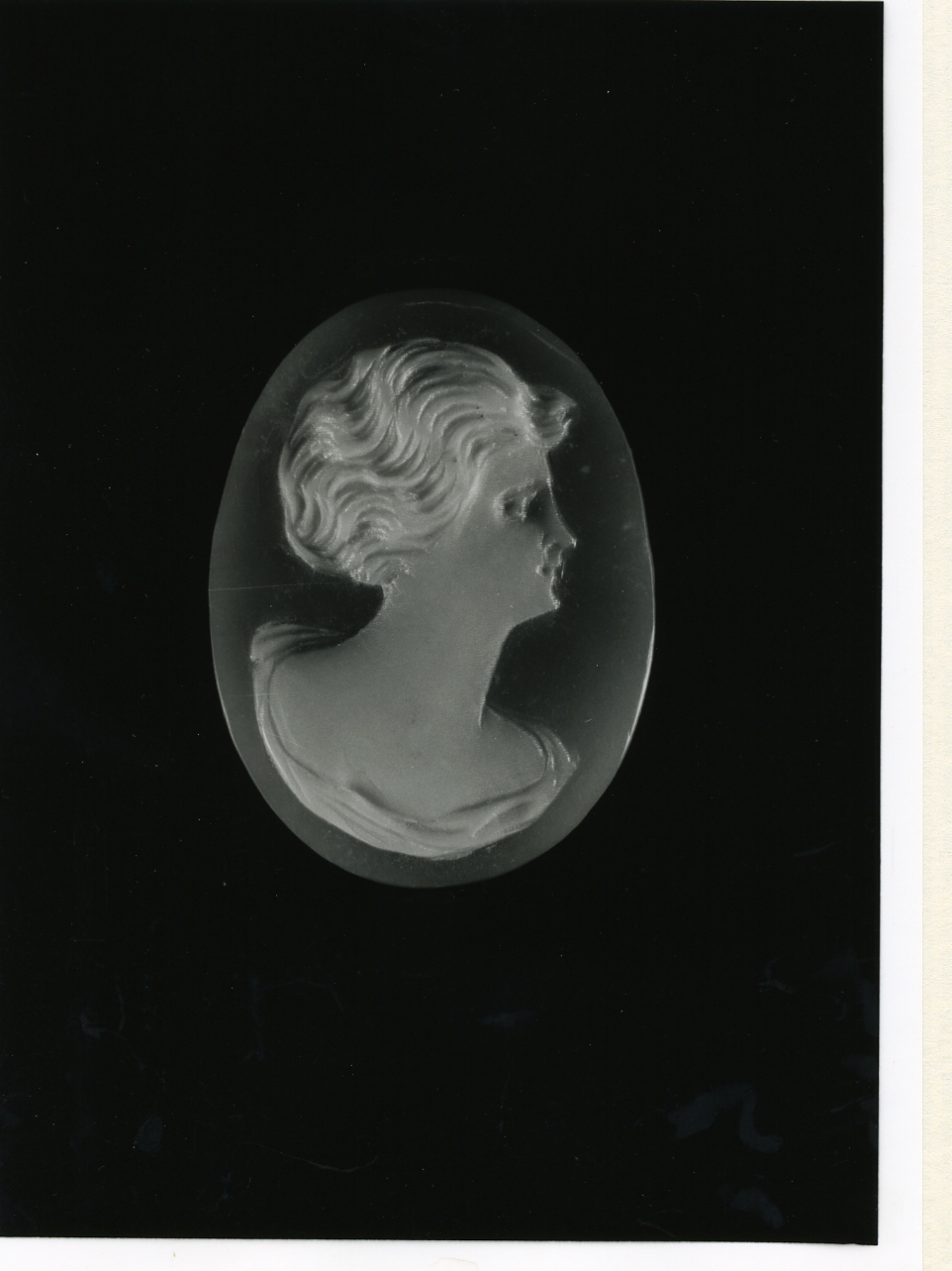 testa di donna (cammeo) - bottega napoletana (inizio sec. XX)