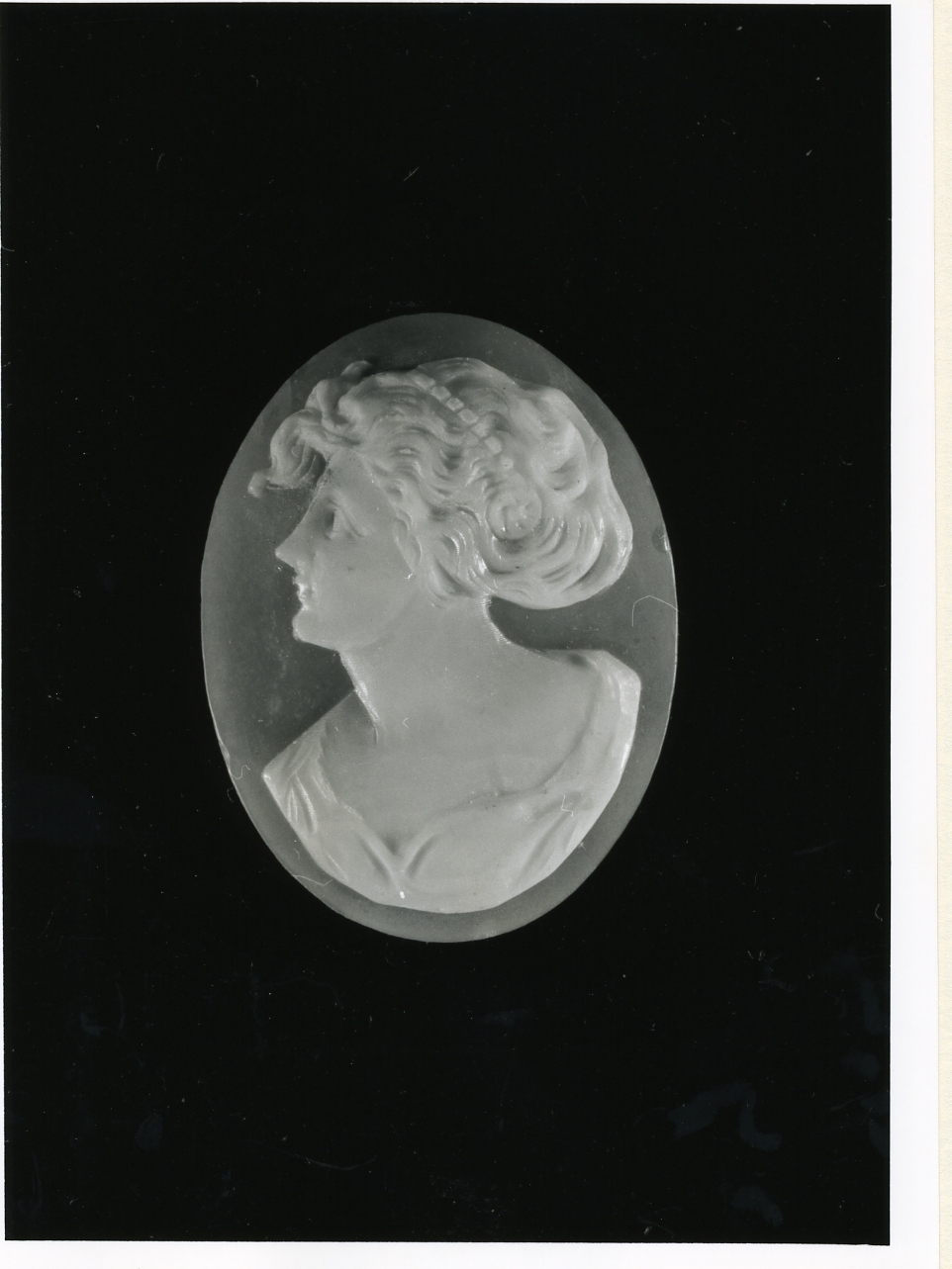 testa di donna (cammeo) - bottega napoletana (inizio sec. XX)