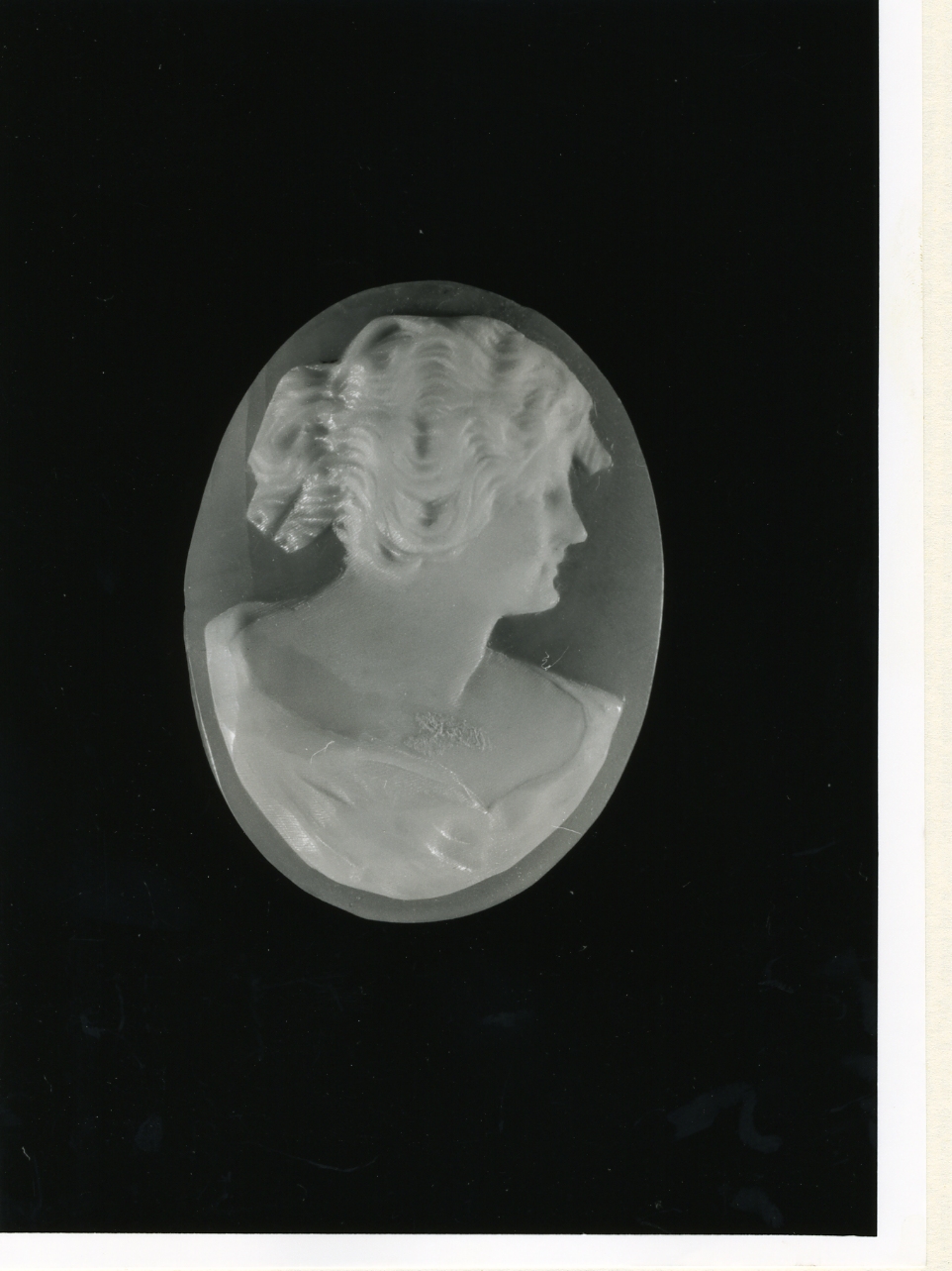 testa di donna (cammeo) - bottega napoletana (inizio sec. XX)