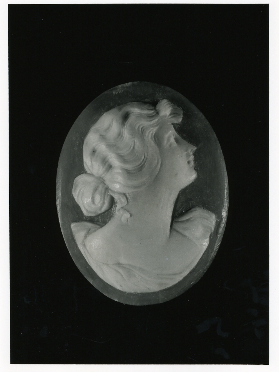 testa di donna (cammeo) - bottega napoletana (inizio sec. XX)