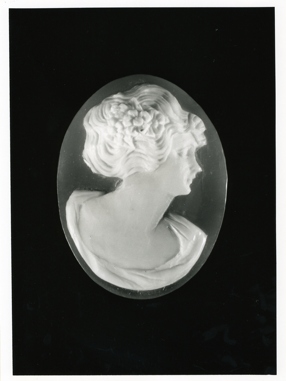 testa di donna (cammeo) - bottega napoletana (inizio sec. XX)