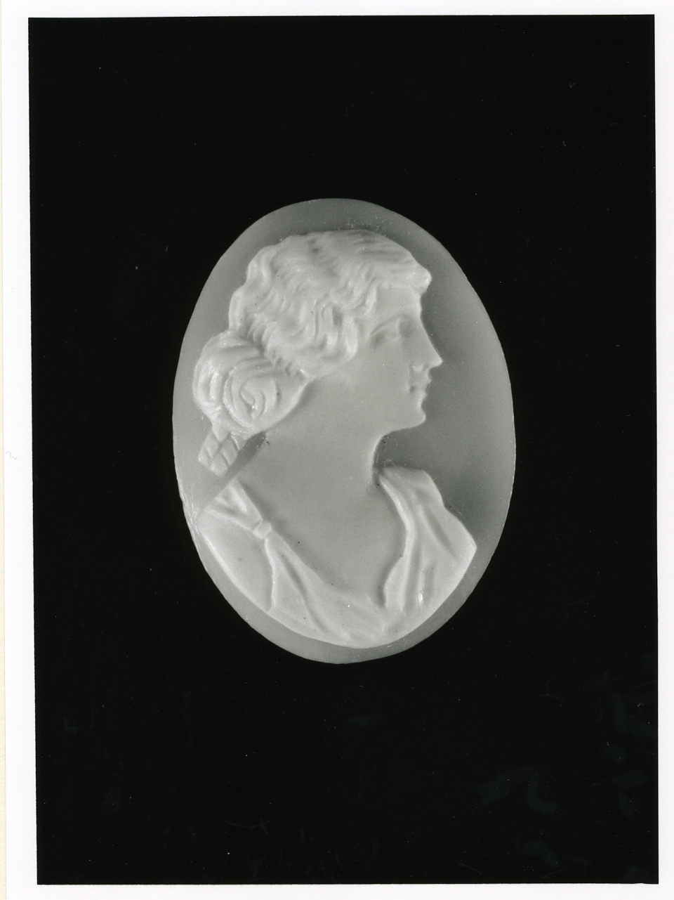testa di donna (cammeo) - bottega napoletana (inizio sec. XX)