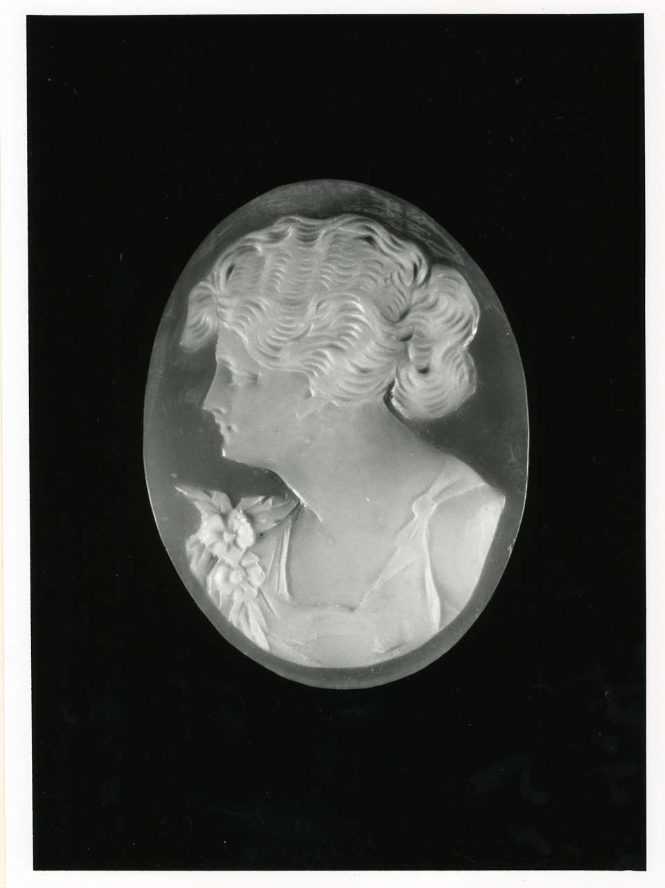 testa di donna (cammeo) - bottega napoletana (inizio sec. XX)