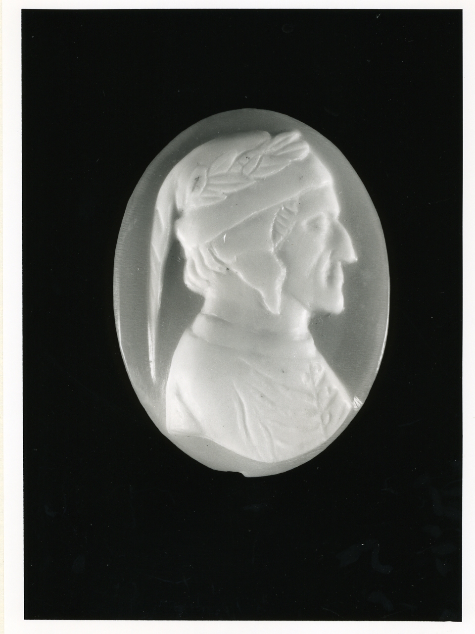 testa d'uomo di profilo (cammeo) - bottega napoletana (inizio sec. XX)