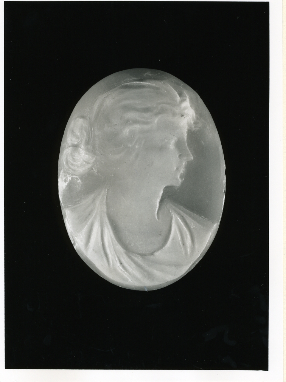 testa di donna (cammeo) - bottega napoletana (inizio sec. XX)