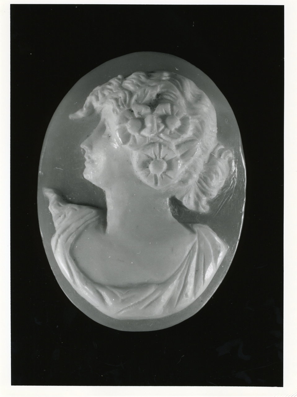 testa di donna (cammeo) - bottega napoletana (inizio sec. XX)
