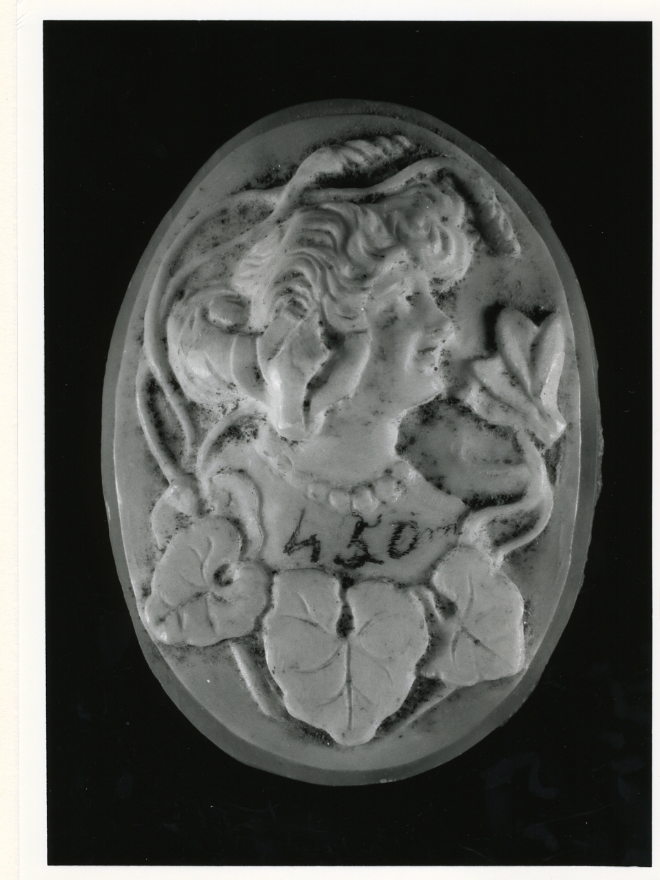 testa di donna (cammeo) - bottega napoletana (inizio sec. XX)
