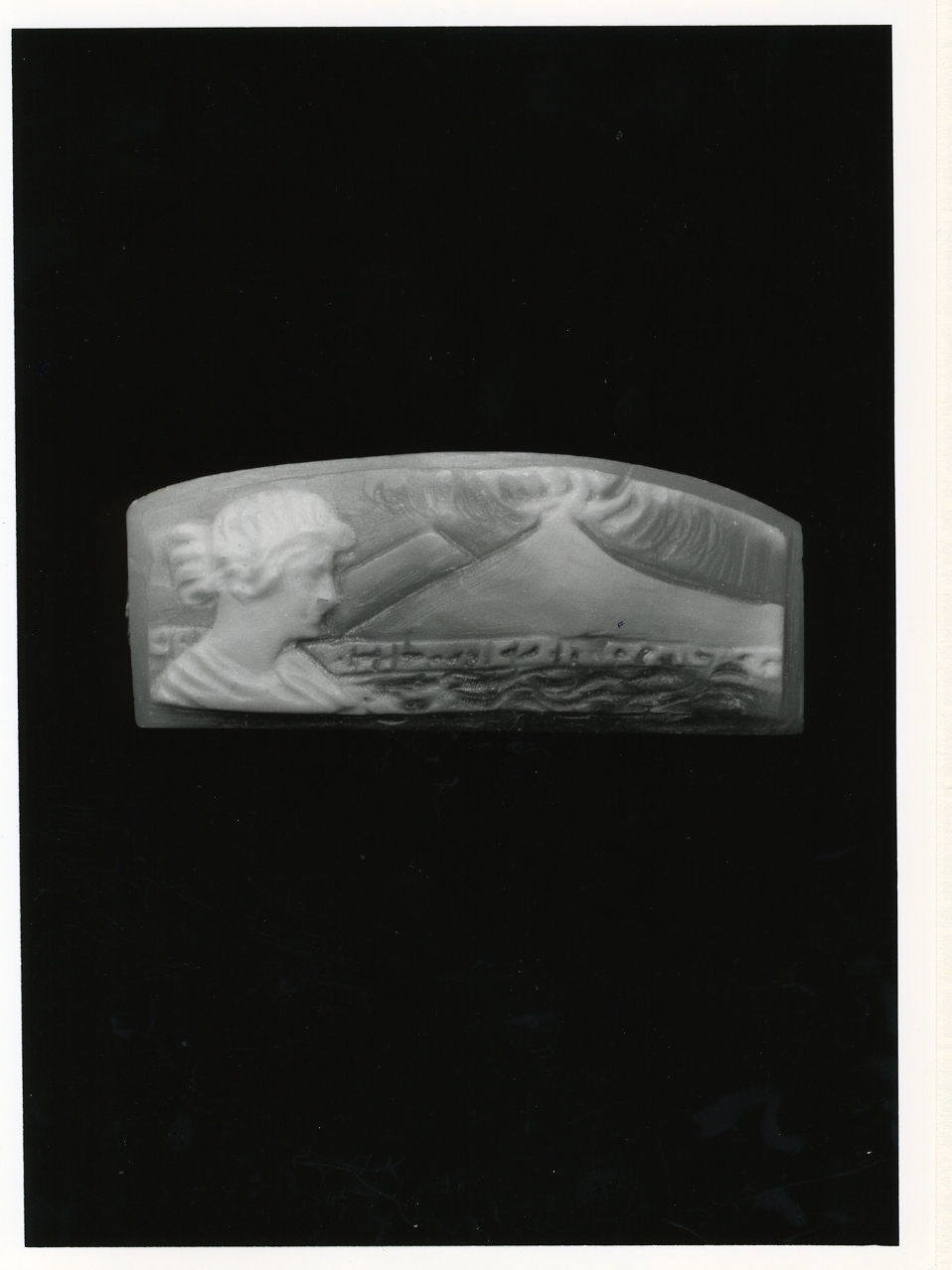 testa di donna (cammeo) - bottega napoletana (primo quarto sec. XX)