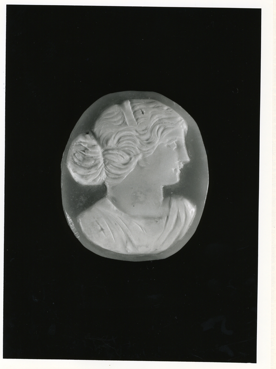 testa di donna (cammeo) - bottega napoletana (primo quarto sec. XX)