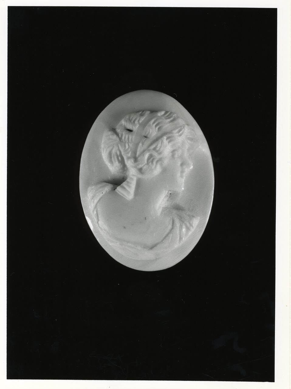 testa di donna (cammeo) - bottega napoletana (primo quarto sec. XX)