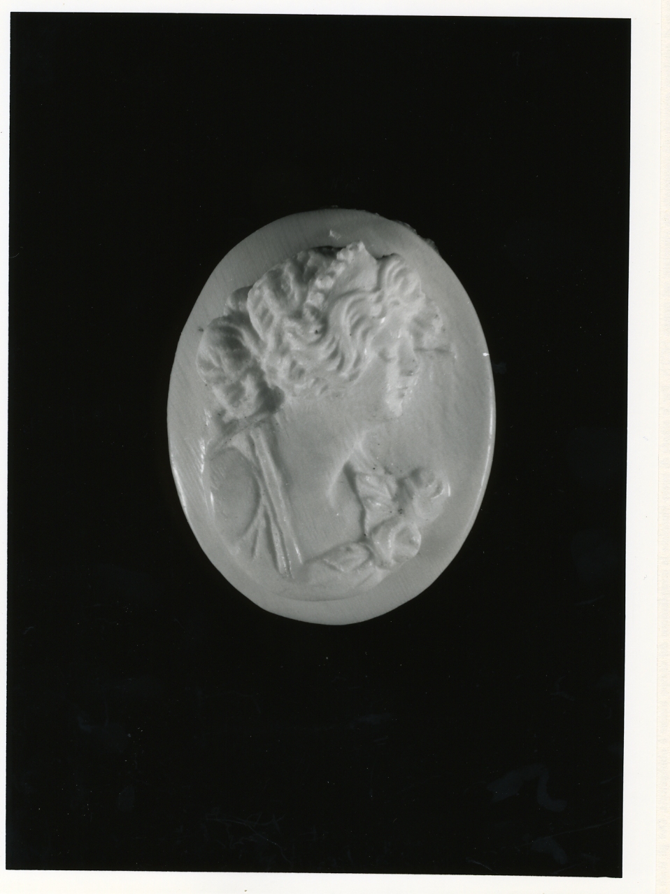 testa di donna (cammeo) - bottega napoletana (primo quarto sec. XX)