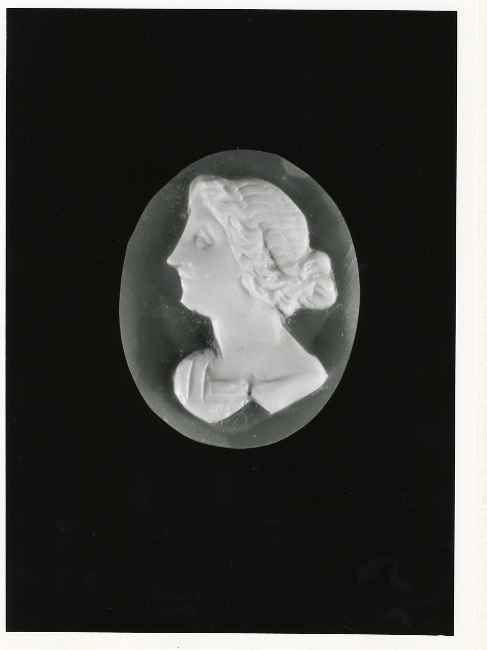 testa di donna (cammeo) - bottega napoletana (primo quarto sec. XX)