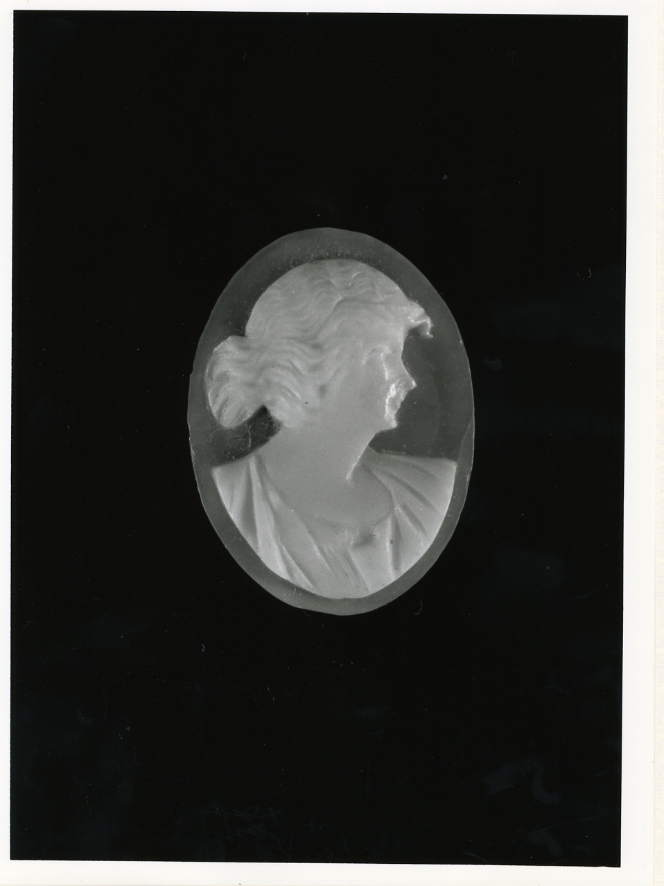 testa di donna (cammeo) - bottega napoletana (primo quarto sec. XX)