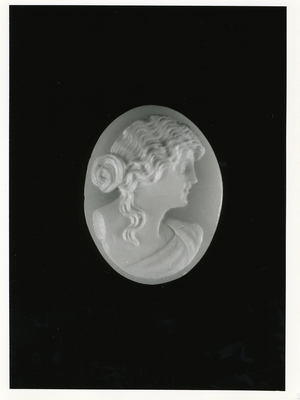 testa di donna (cammeo) - bottega napoletana (primo quarto sec. XX)
