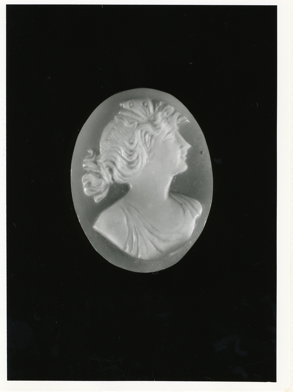 testa di donna (cammeo) - bottega napoletana (primo quarto sec. XX)