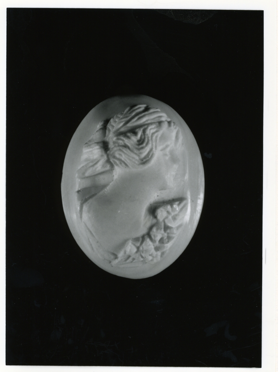 testa di donna (cammeo) - bottega napoletana (primo quarto sec. XX)
