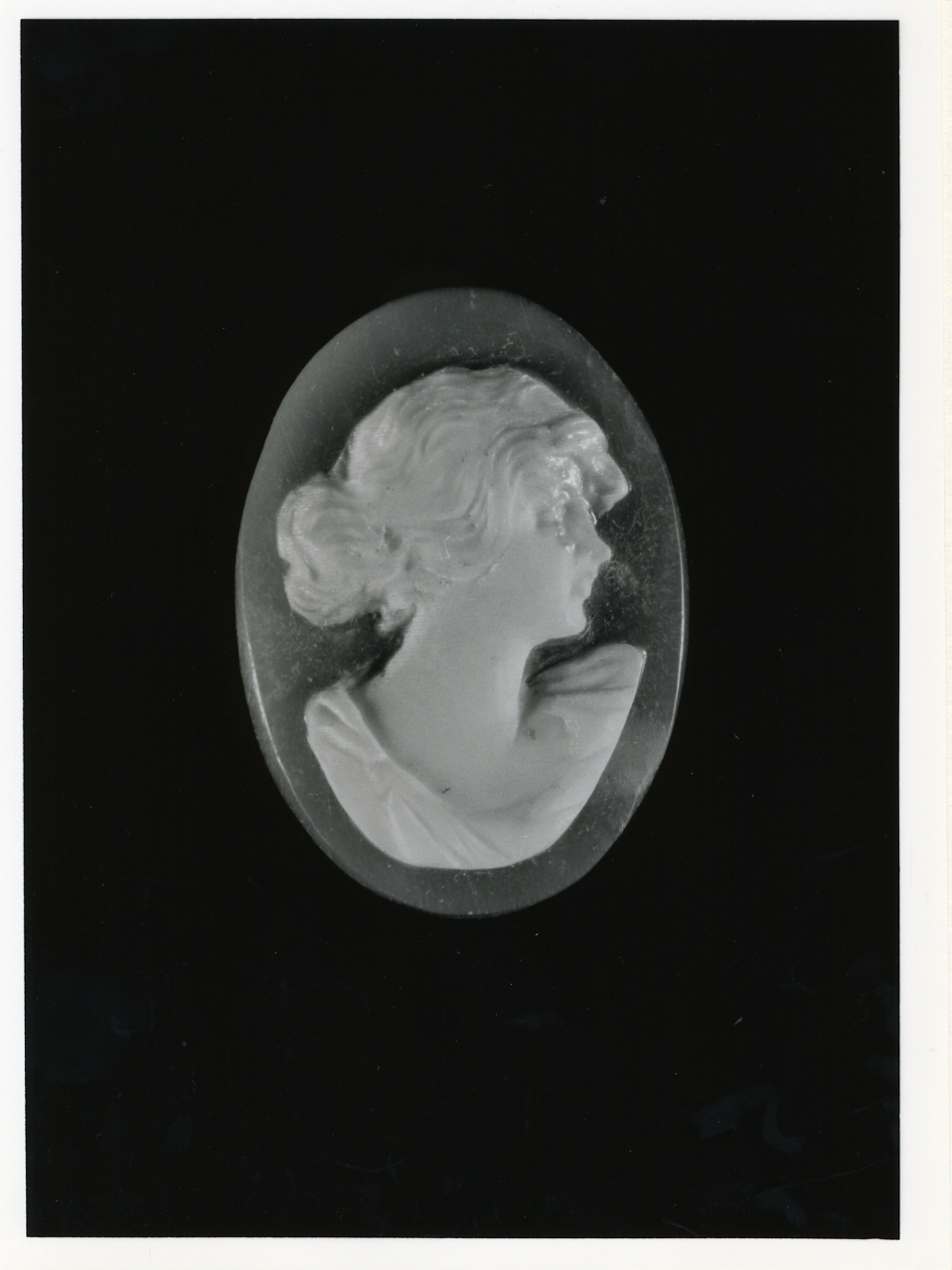 testa di donna (cammeo) - bottega napoletana (primo quarto sec. XX)