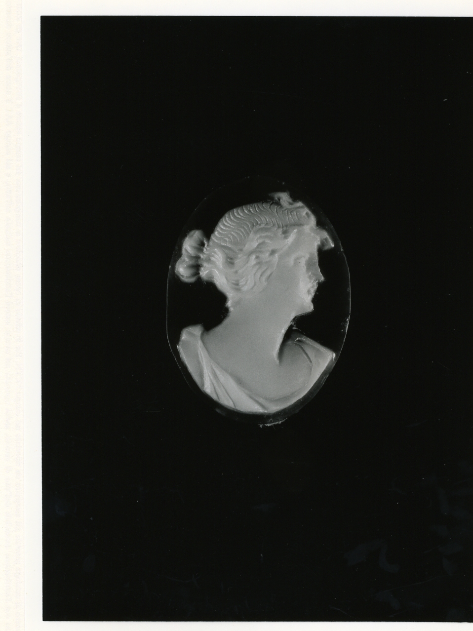 testa di donna (cammeo) - bottega napoletana (primo quarto sec. XX)