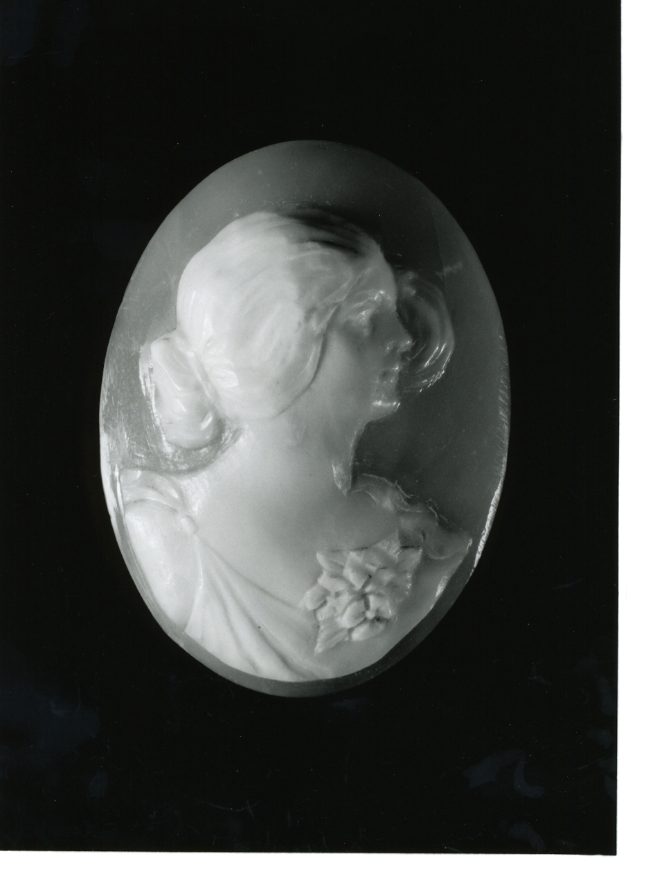 testa di donna (cammeo) - bottega napoletana (primo quarto sec. XX)