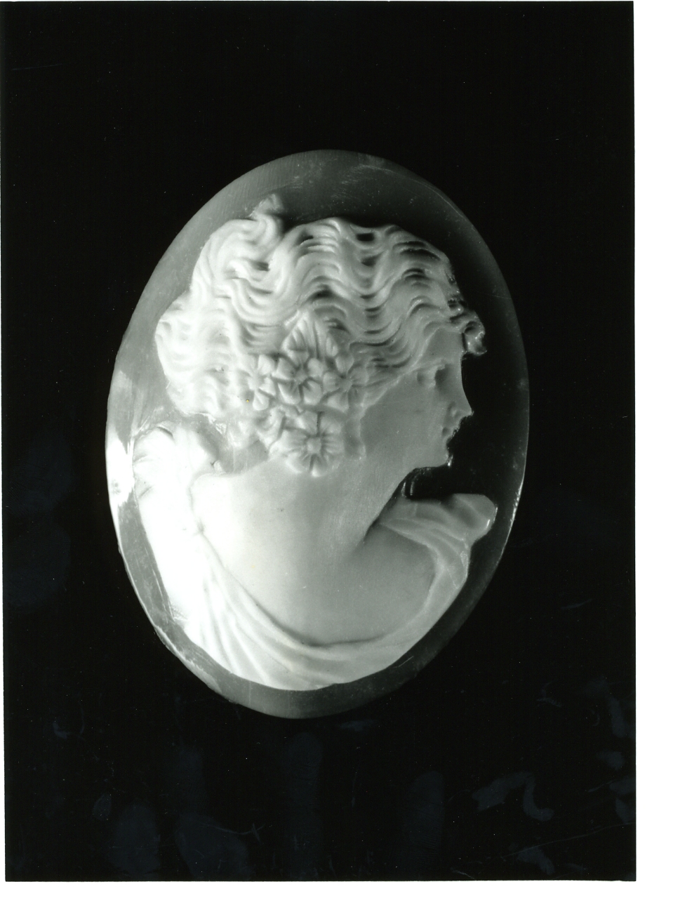testa di donna (cammeo) - bottega napoletana (primo quarto sec. XX)
