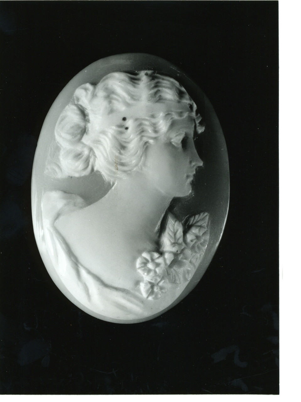 testa di donna (cammeo) - bottega napoletana (primo quarto sec. XX)