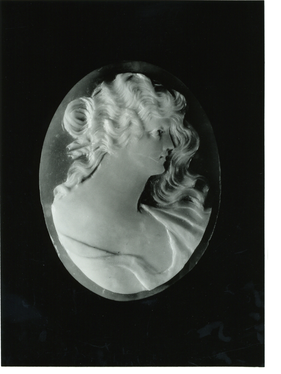 testa di donna (cammeo) - bottega napoletana (primo quarto sec. XX)