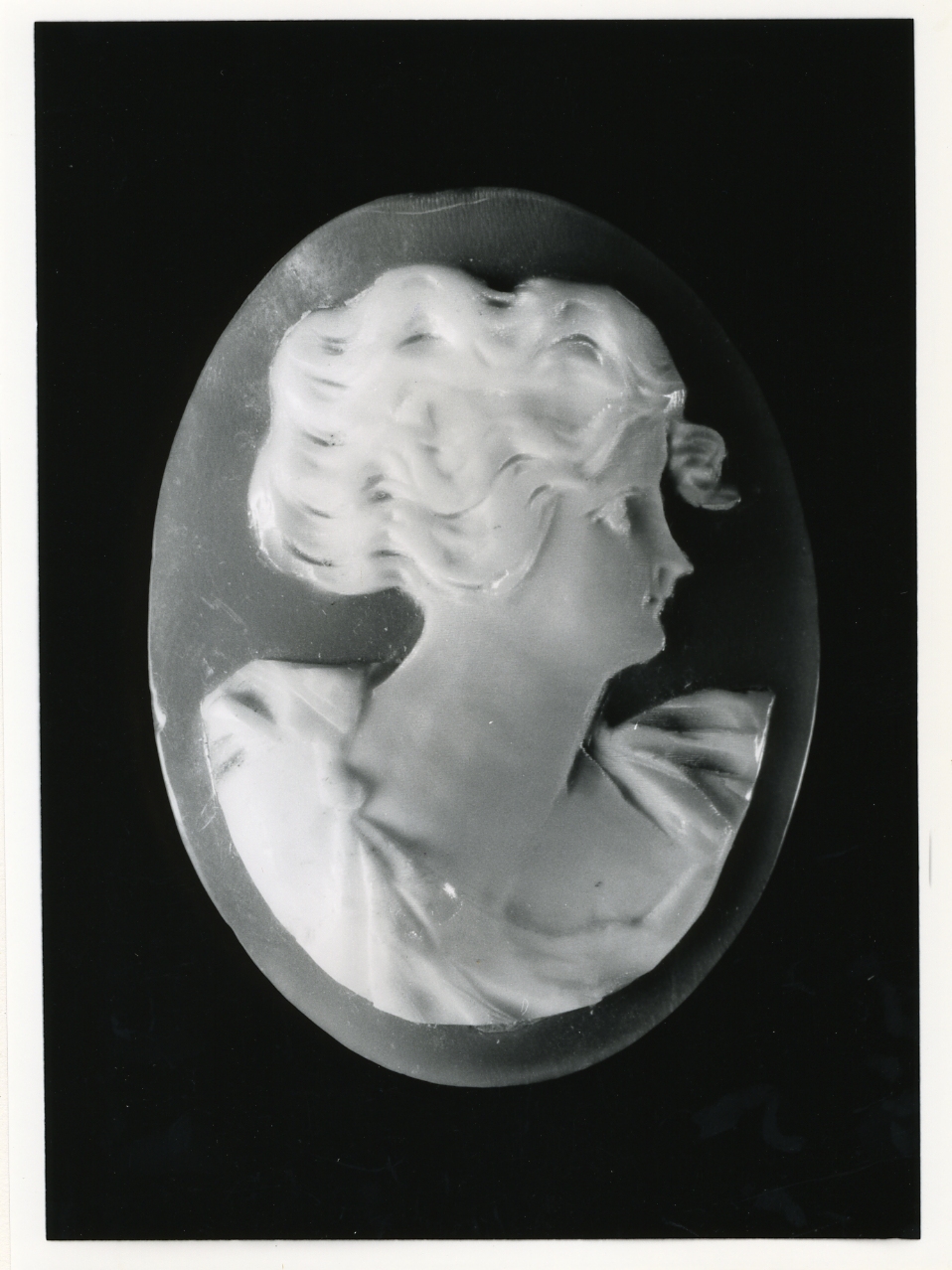 testa di donna (cammeo) - bottega napoletana (primo quarto sec. XX)