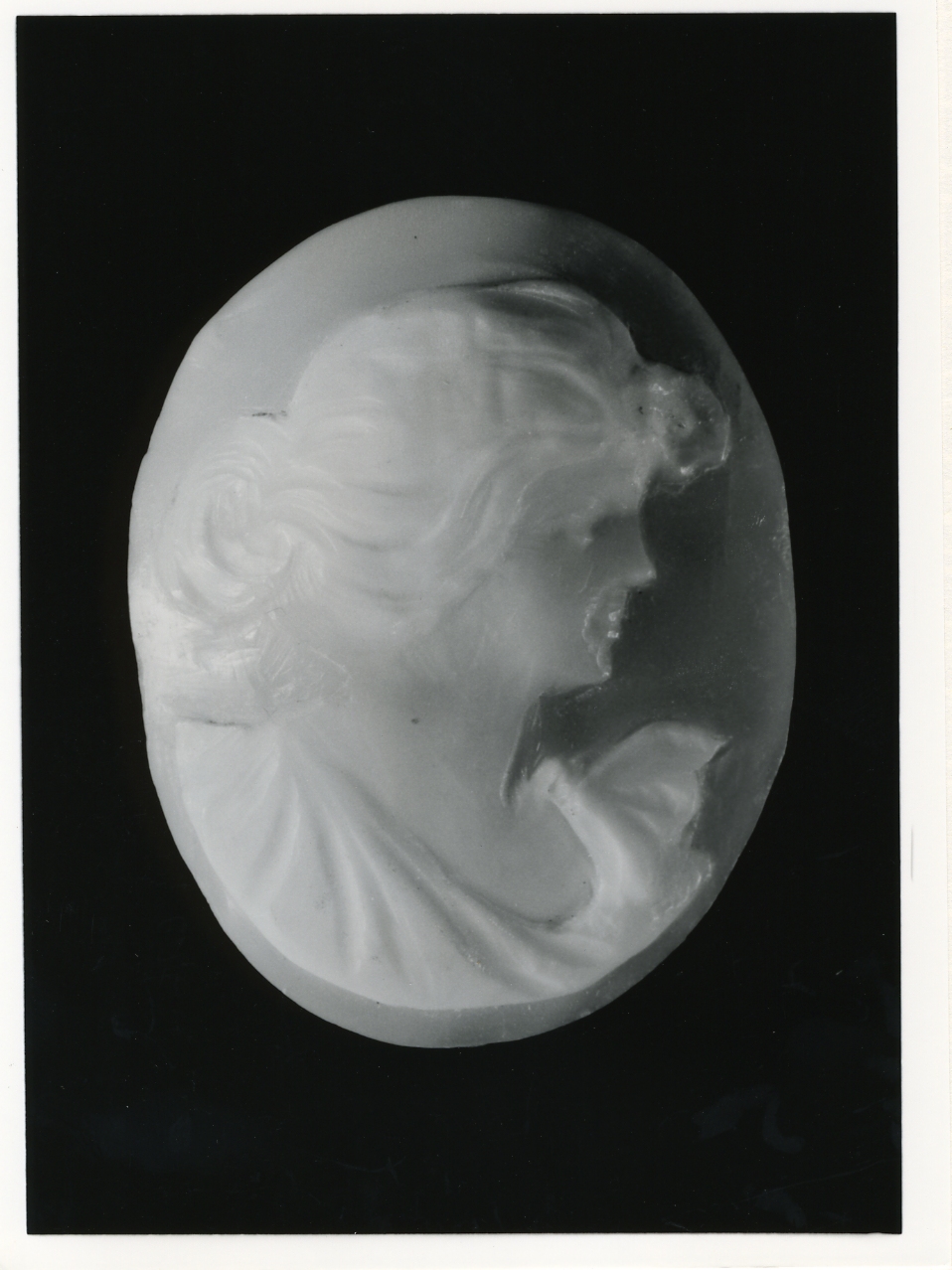 testa di donna (cammeo) - bottega napoletana (primo quarto sec. XX)