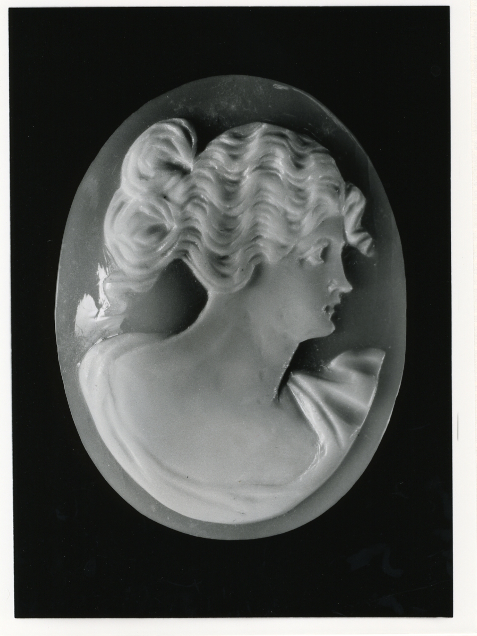 testa di donna (cammeo) - bottega napoletana (primo quarto sec. XX)