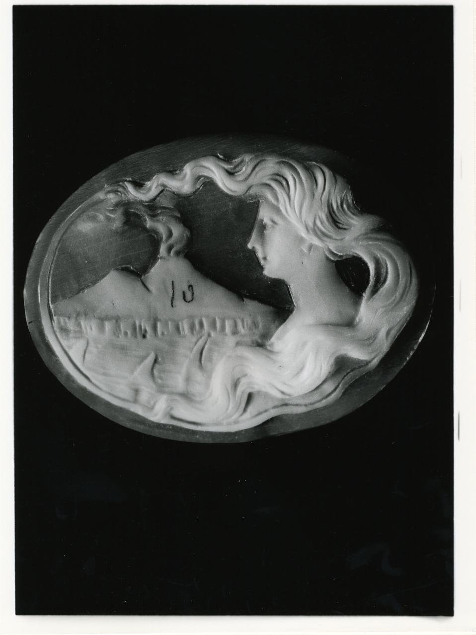 testa di donna (cammeo) - bottega napoletana (primo quarto sec. XX)