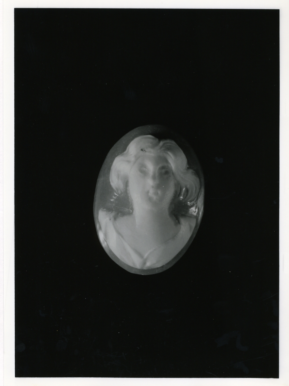 testa di donna (cammeo) - bottega napoletana (primo quarto sec. XX)