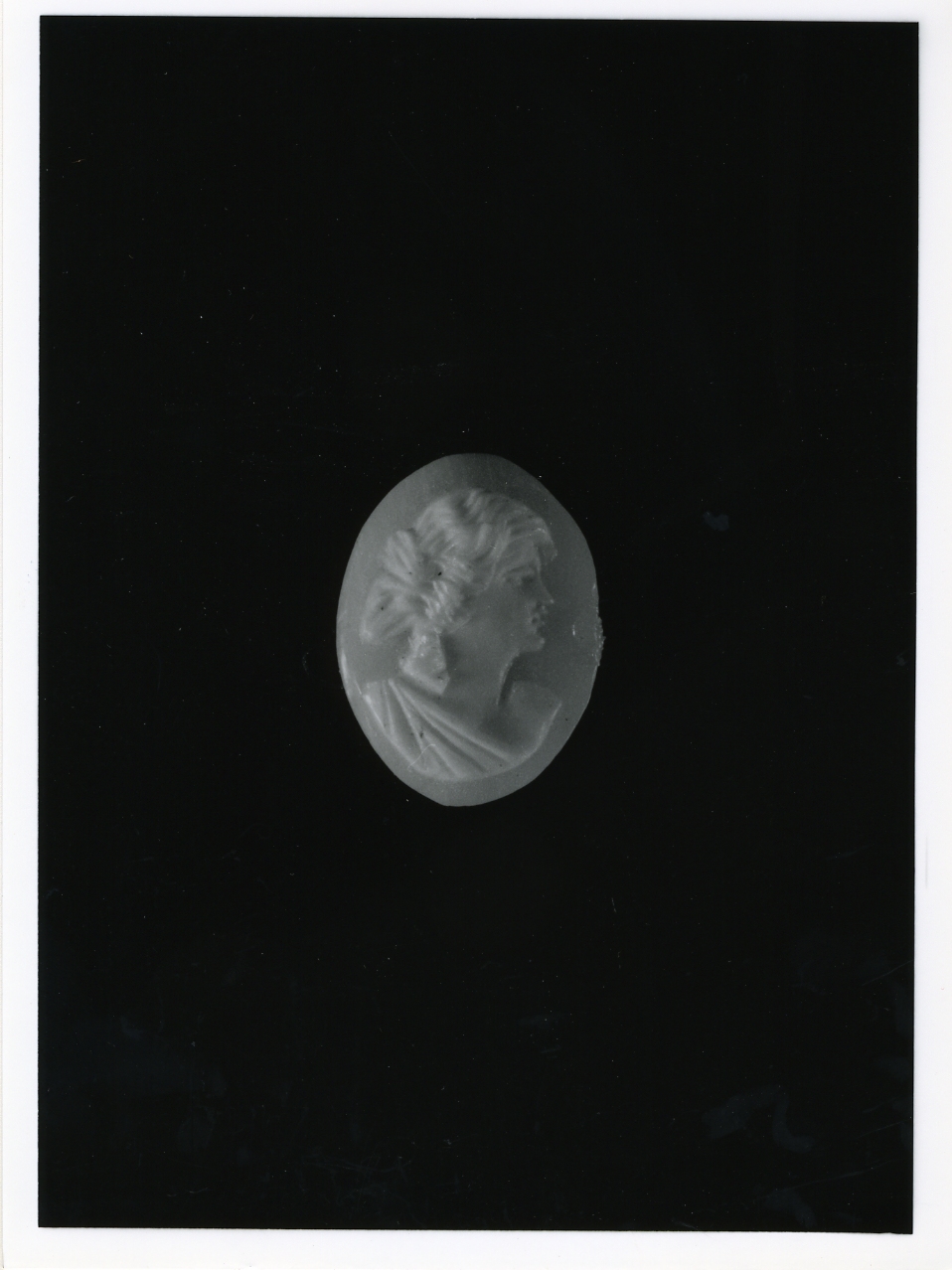 testa di donna (cammeo) - bottega napoletana (primo quarto sec. XX)