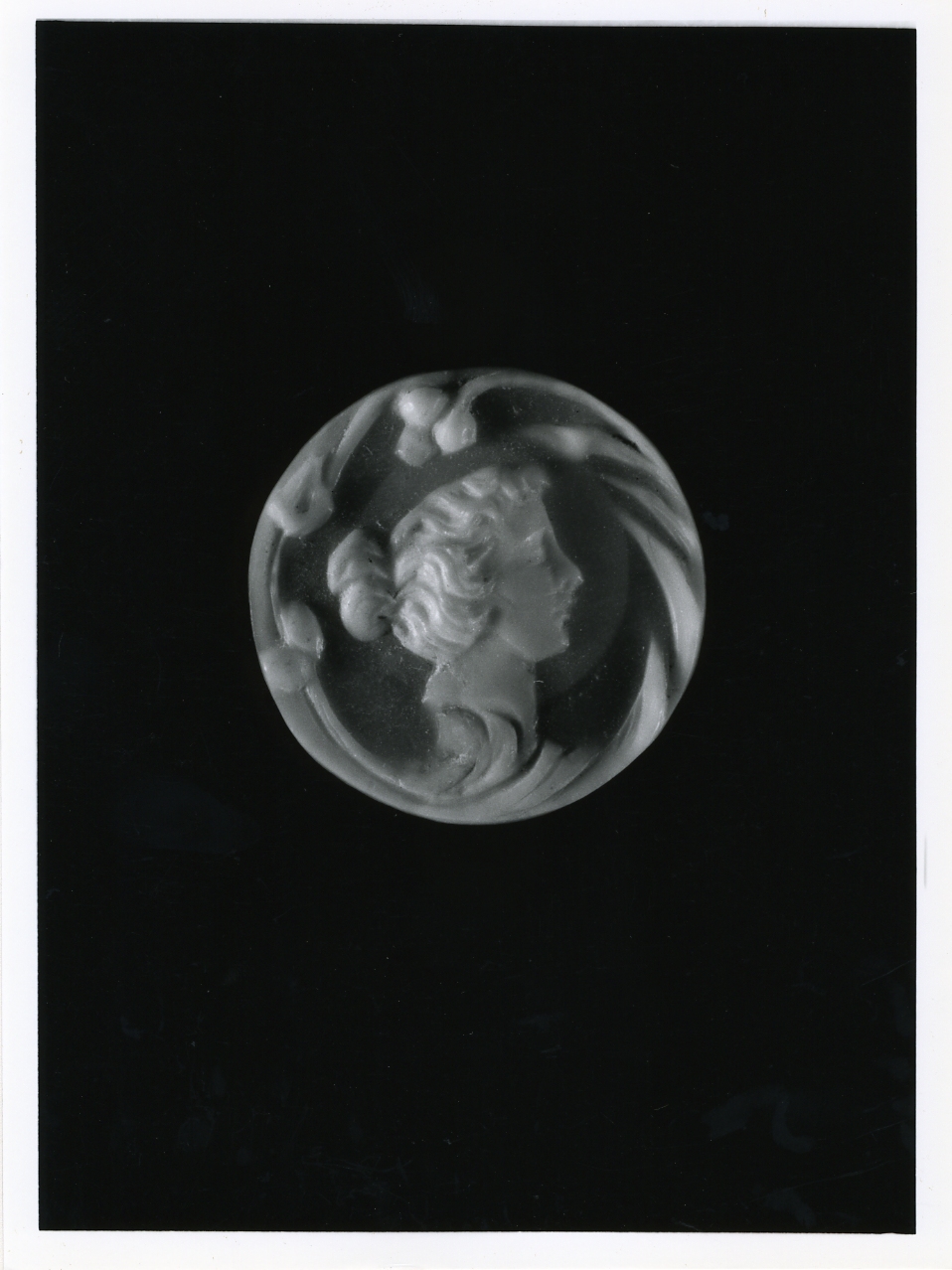 testa di donna (cammeo) - bottega napoletana (primo quarto sec. XX)