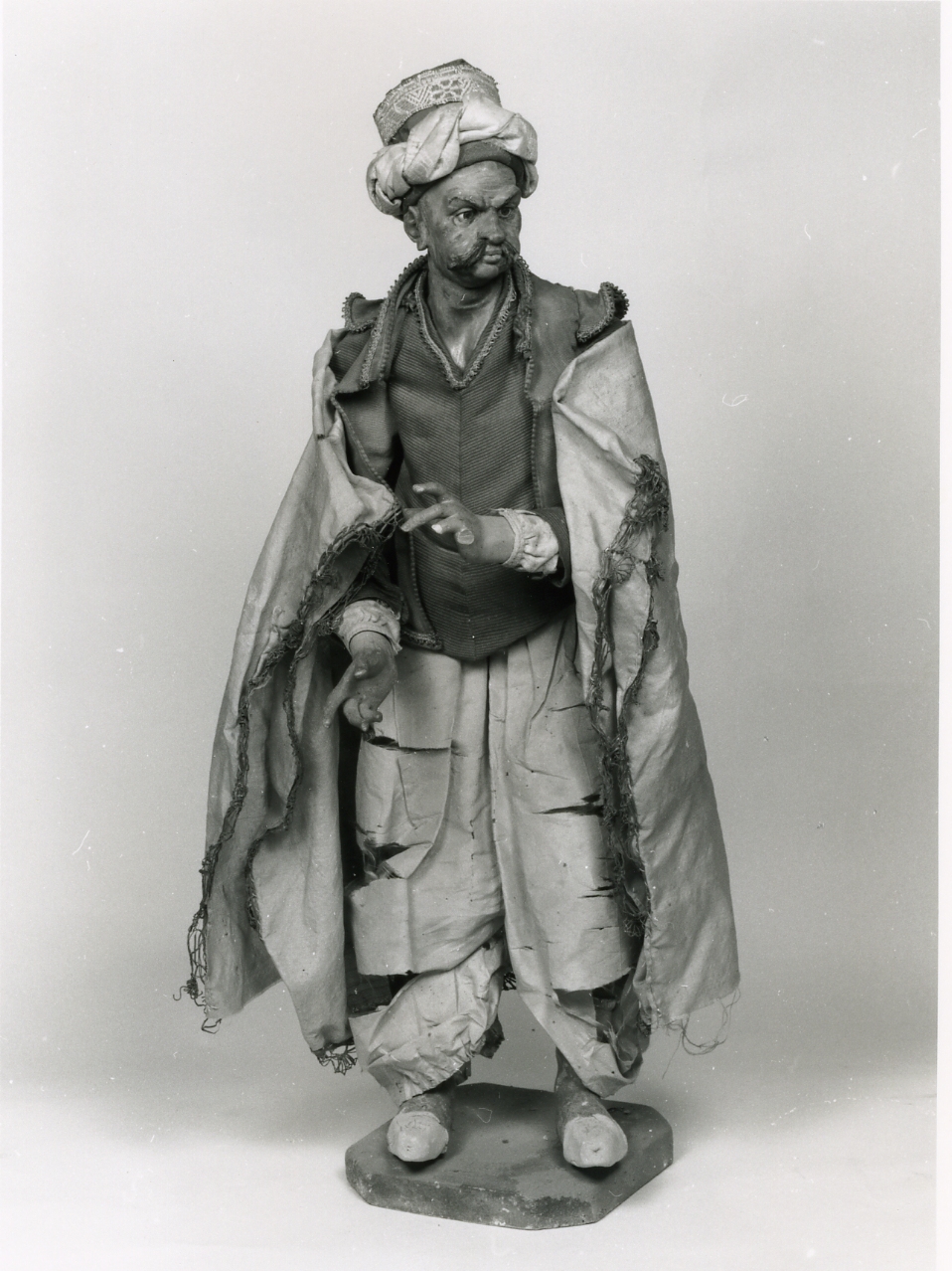 figura maschile (statuetta di presepio) - bottega napoletana (sec. XIX)