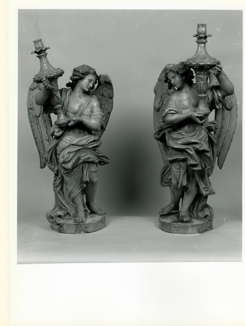 angelo reggicandelabro (statuetta, serie) di Sanmartino Giuseppe (scuola) (inizio sec. XIX)