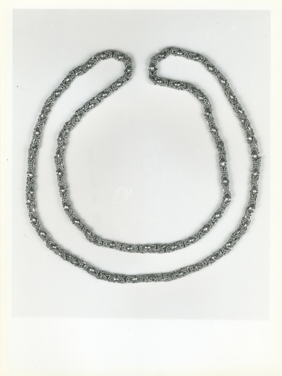 collana - bottega napoletana (prima metà sec. XX)