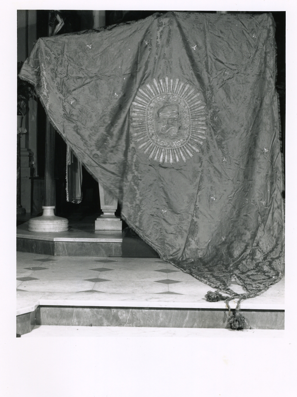 stendardo processionale - manifattura napoletana (sec. XIX)