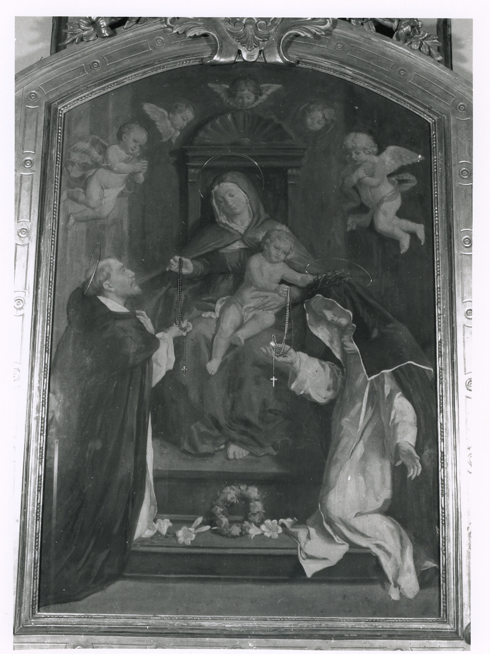 Madonna del Rosario con San Domenico e Santa Caterina da Siena (dipinto) di Liguori Giuseppe (sec. XX)