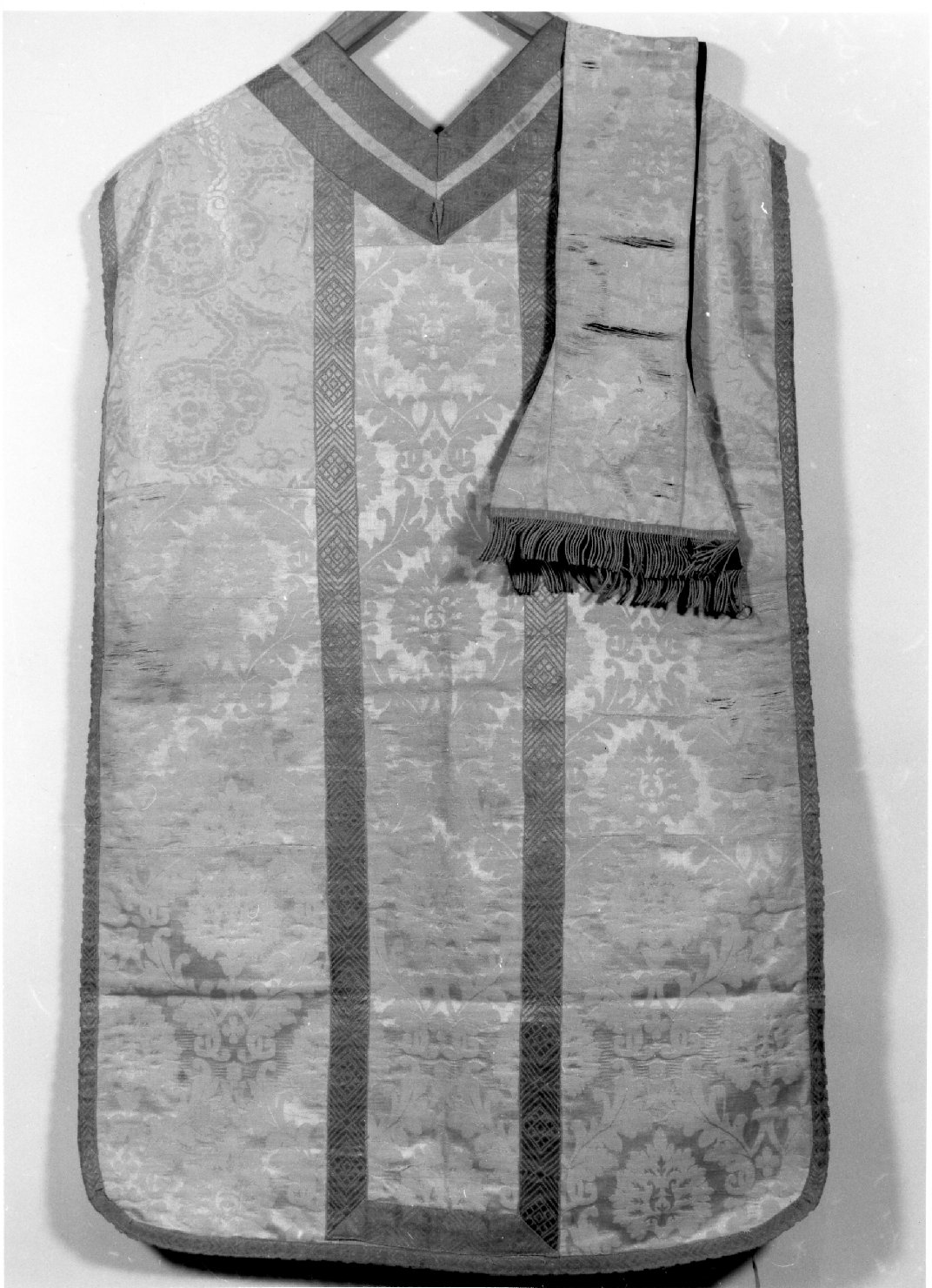 paramento liturgico, insieme - manifattura Italia centro-meridionale (sec. XIX)