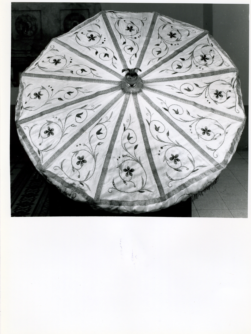 ombrellino processionale - manifattura napoletana (inizio sec. XX)