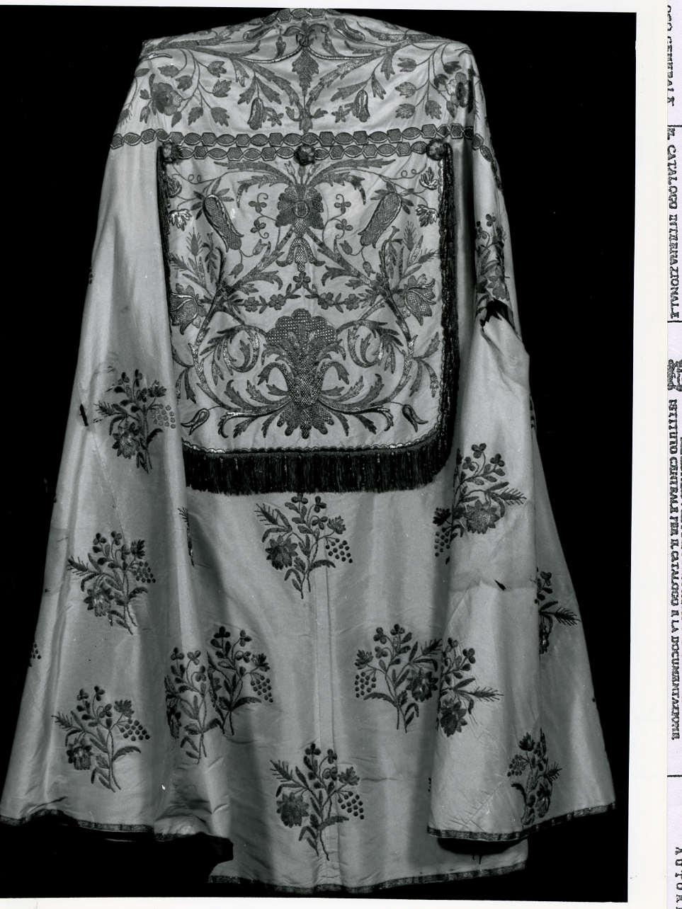 paramento liturgico, insieme - manifattura napoletana (inizio sec. XX)