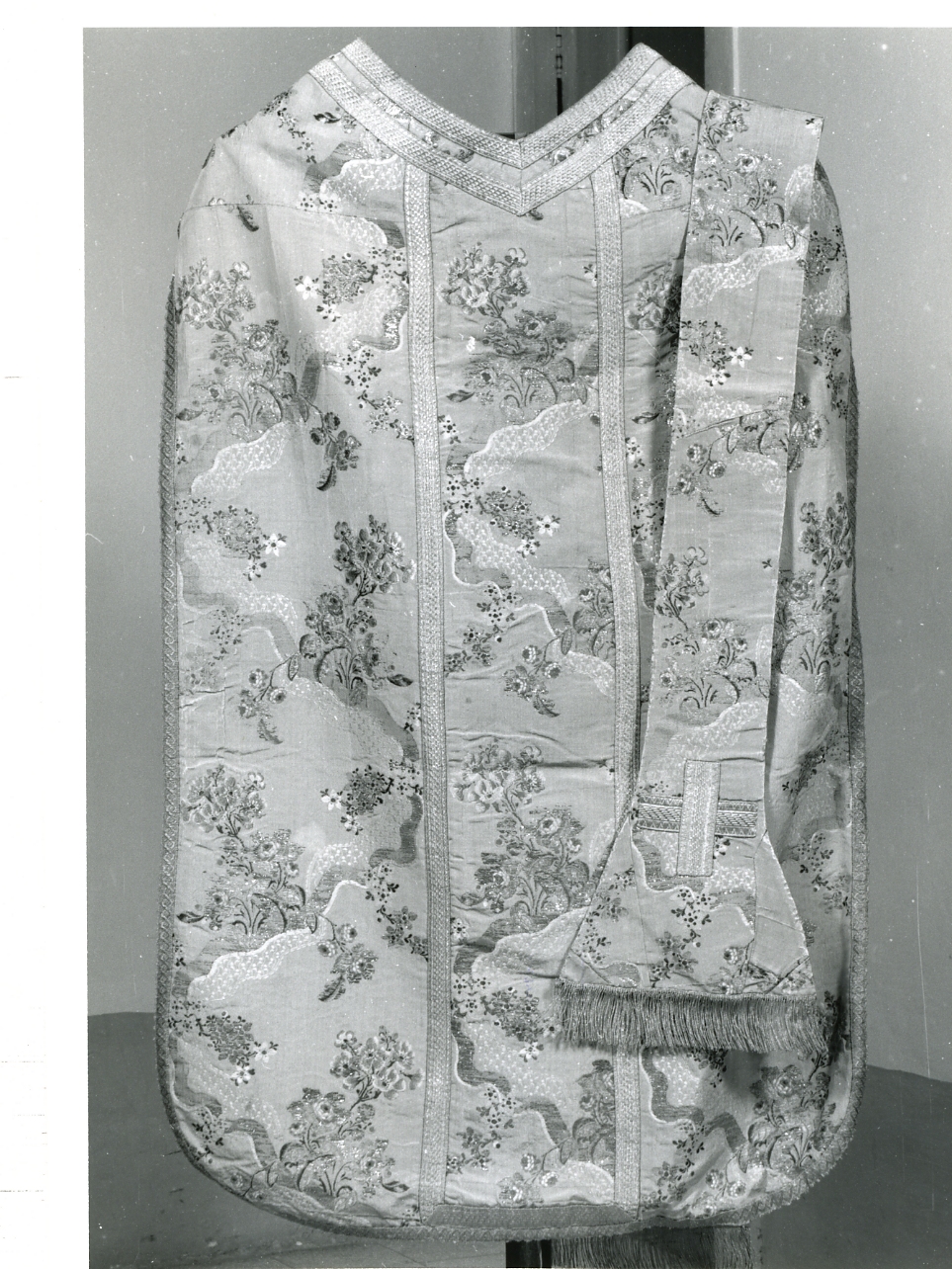 paramento liturgico, insieme - manifattura napoletana (inizio sec. XX)