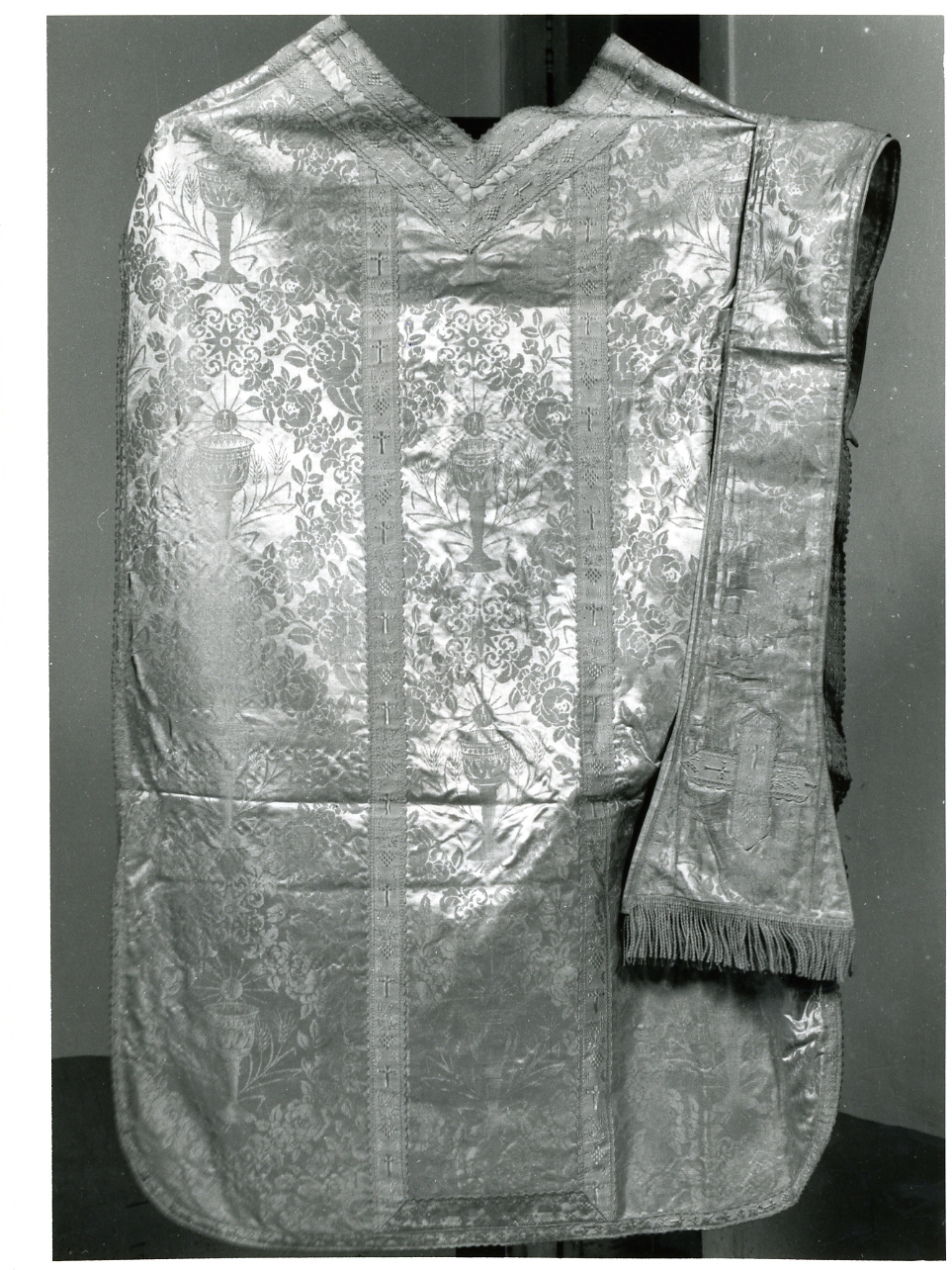 paramento liturgico, insieme - manifattura napoletana (inizio sec. XX)