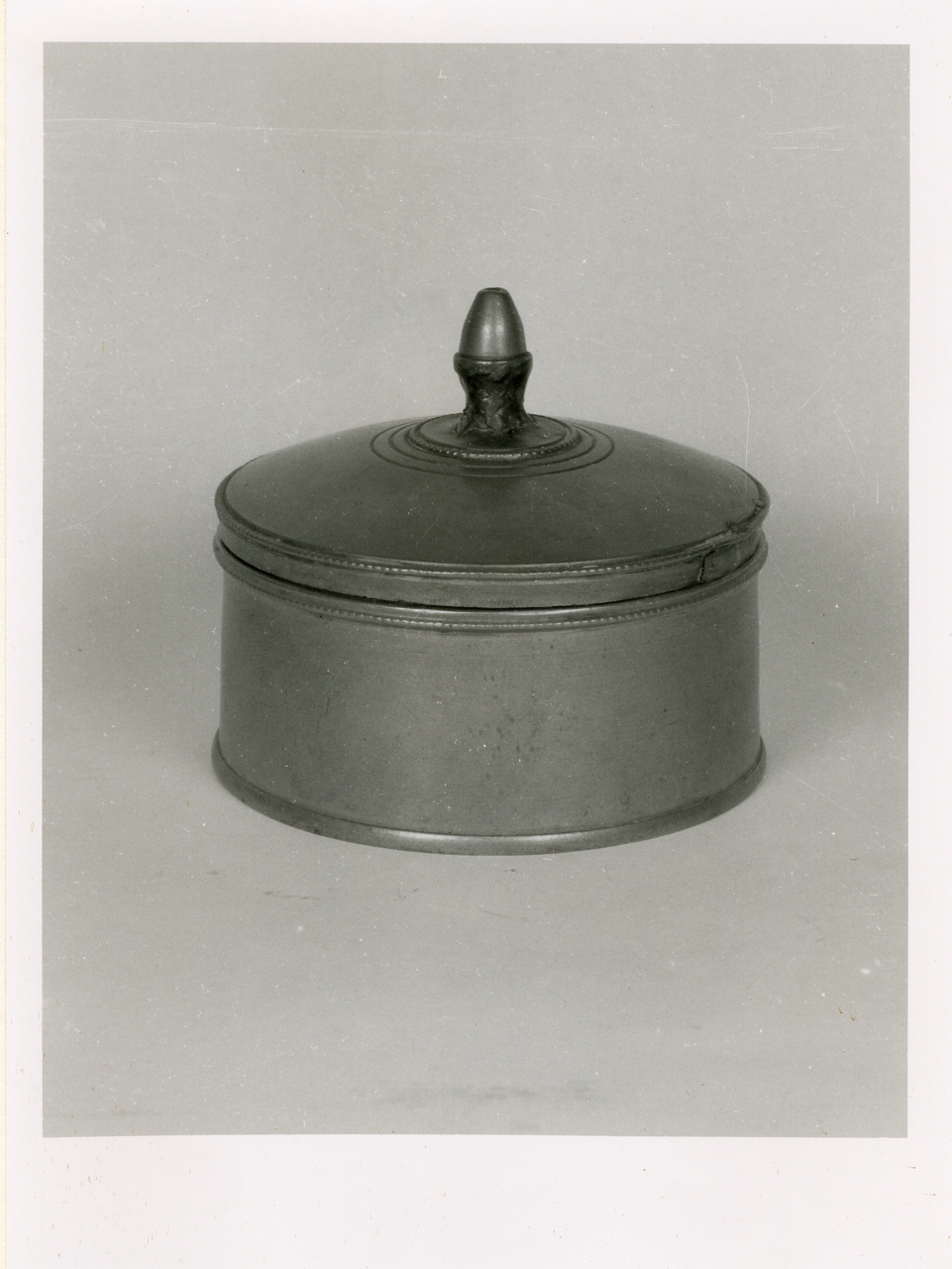 scatola per ostie - bottega napoletana (metà sec. XIX)