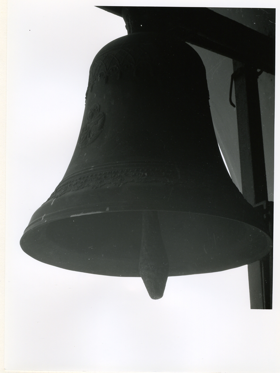 campana - bottega napoletana (prima metà sec. XX)